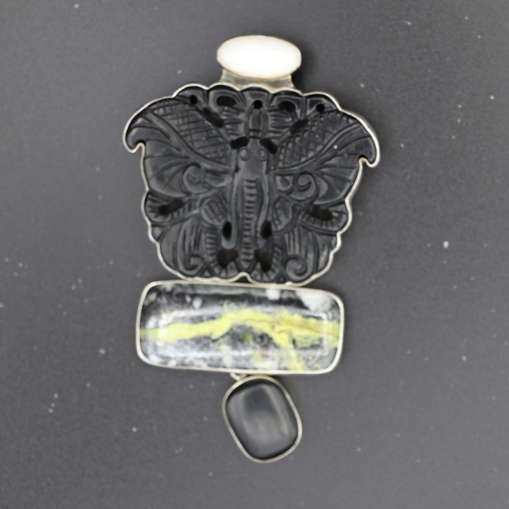 Vintage Amy Kahn Russell Pin/Pendant AKR silver
